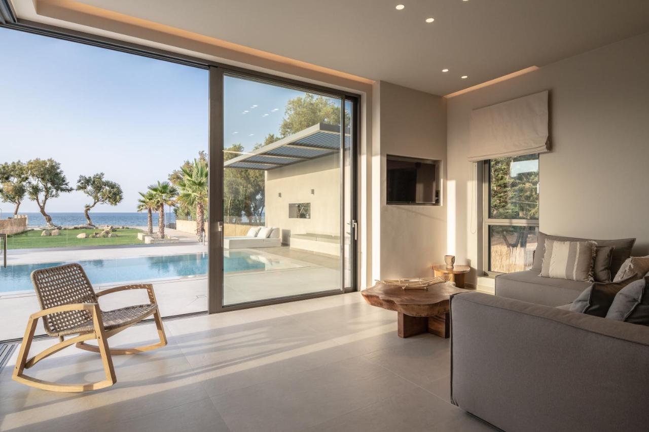 Artemis Seafront Villa, An Evanescence Sea Retreat, By Thinkvilla Tavronitis Zewnętrze zdjęcie
